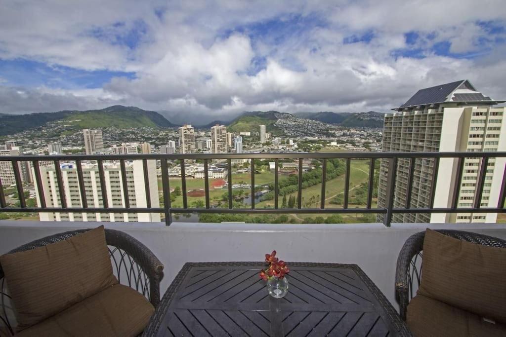 Aloha Vacations Aparthotel Хонолулу Екстериор снимка